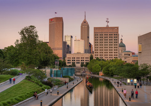 Can you walk around downtown indianapolis?